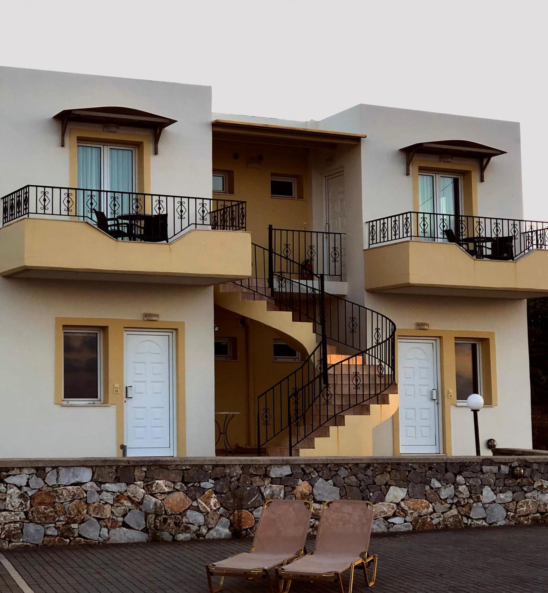 Panos Village Maláxa Exterior foto